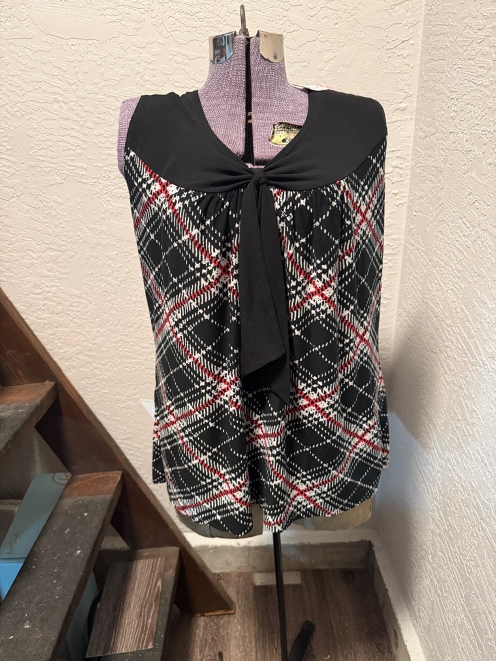 dressbarn Black Plaid Tie-Neck Sleeveless Camisole